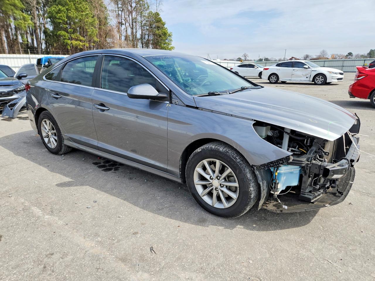 2018 HYUNDAI SONATA SE photo 4