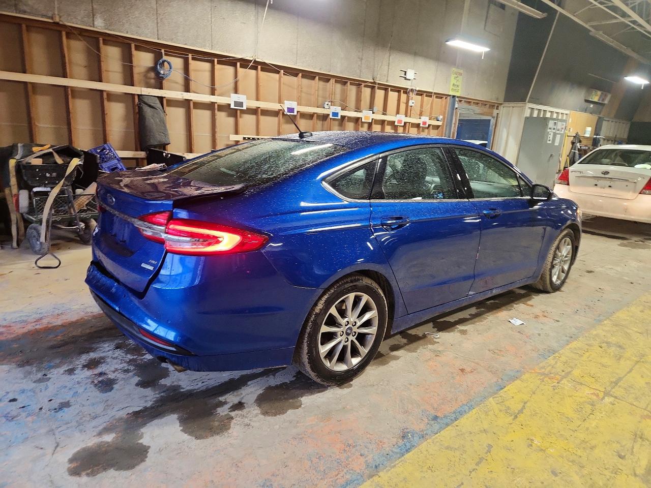 2017 FORD FUSION SE photo 3