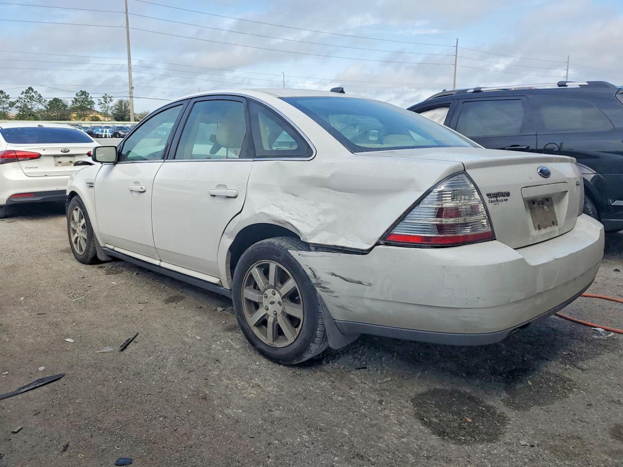 2008 FORD TAURUS SEL photo 3