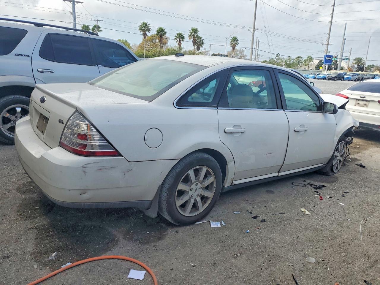 2008 FORD TAURUS SEL photo 5