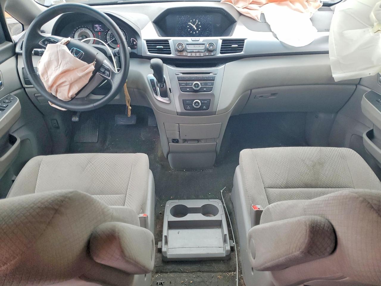 2014 HONDA ODYSSEY LX photo 22
