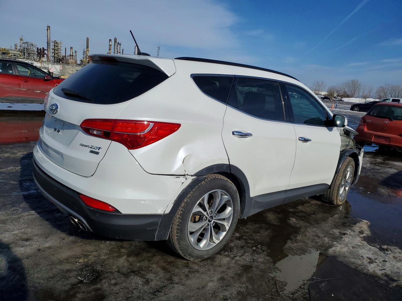 2015 HYUNDAI SANTA FE SPORT 2.0T photo 9