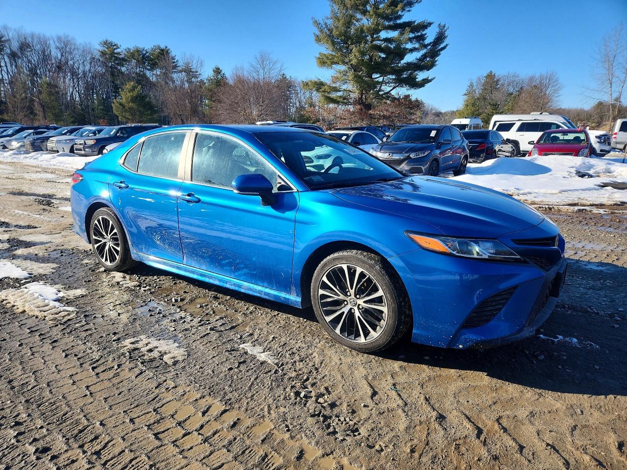 2019 TOYOTA CAMRY SE photo 7