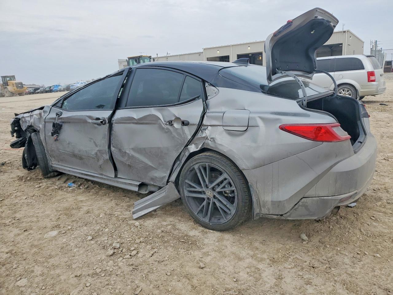 2025 TOYOTA CAMRY XSE photo 3