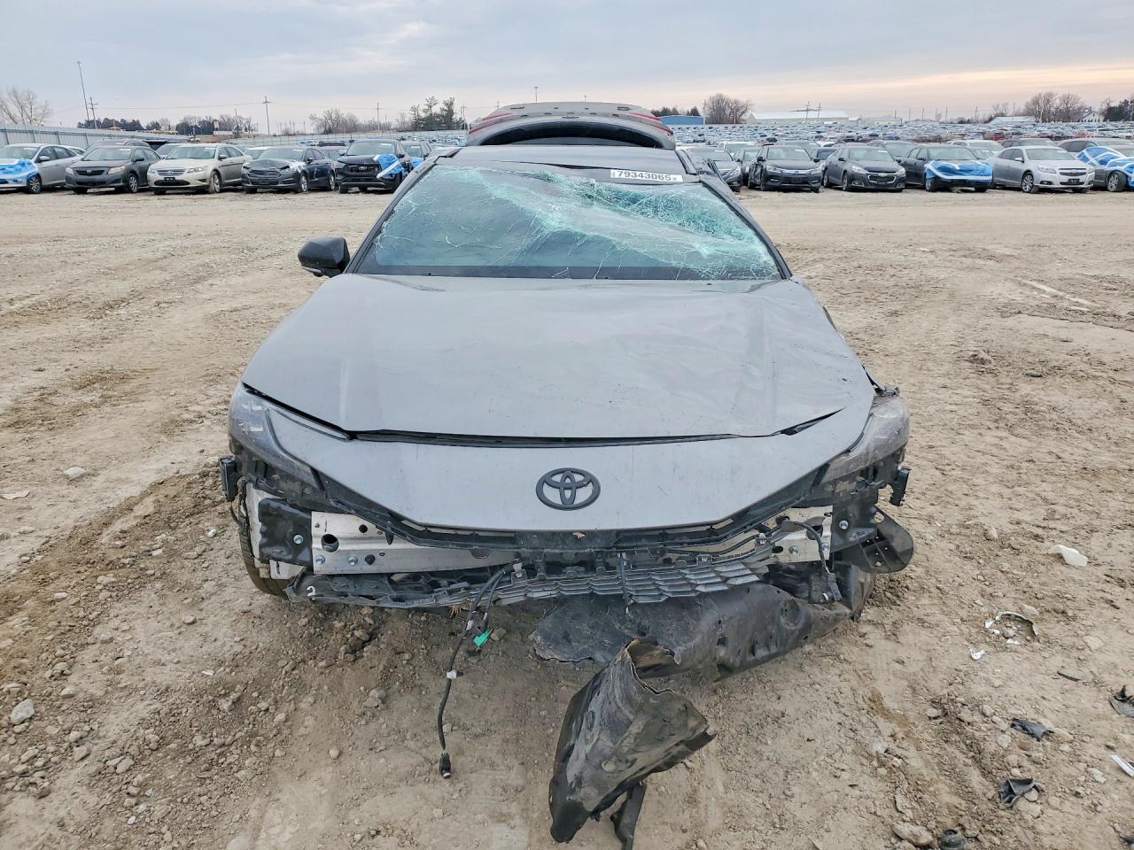 2025 TOYOTA CAMRY XSE photo 9