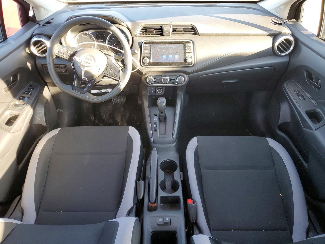 2025 NISSAN VERSA S photo 8