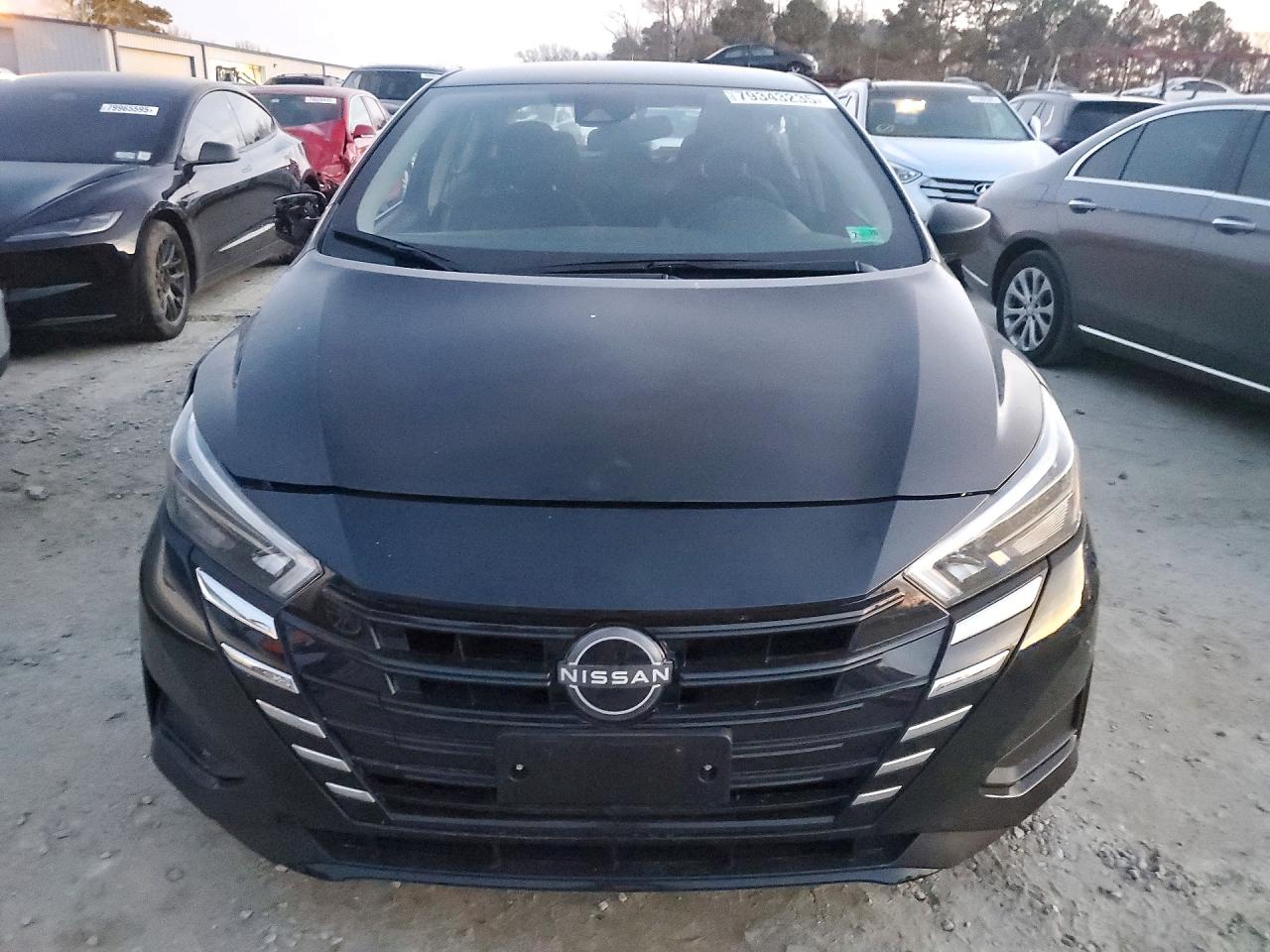 2025 NISSAN VERSA S photo 5