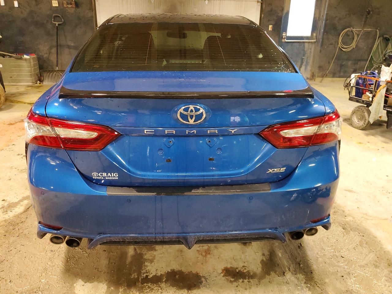 2018 TOYOTA CAMRY XSE photo 11