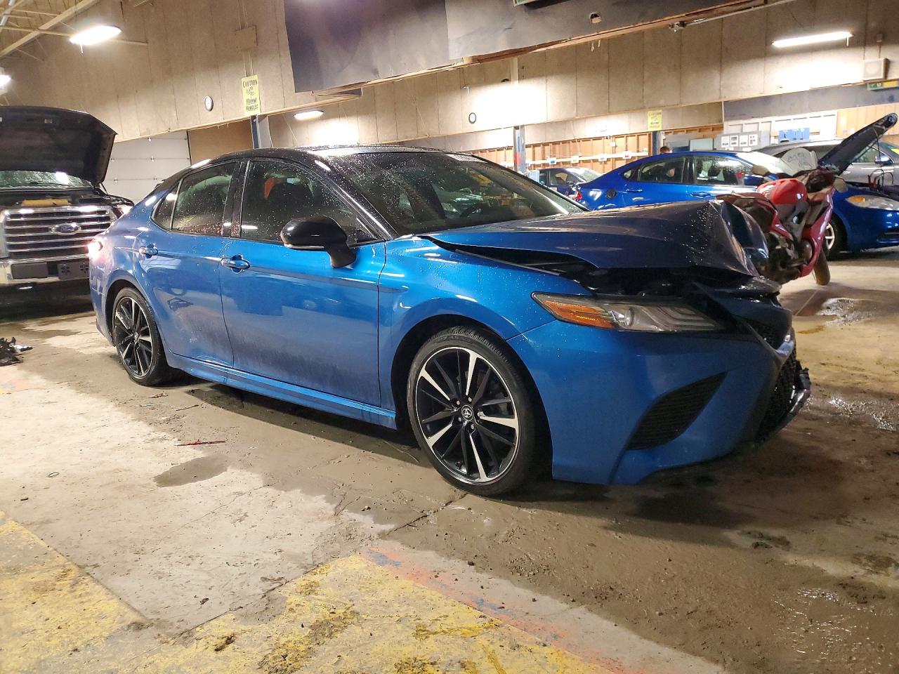 2018 TOYOTA CAMRY XSE photo 7