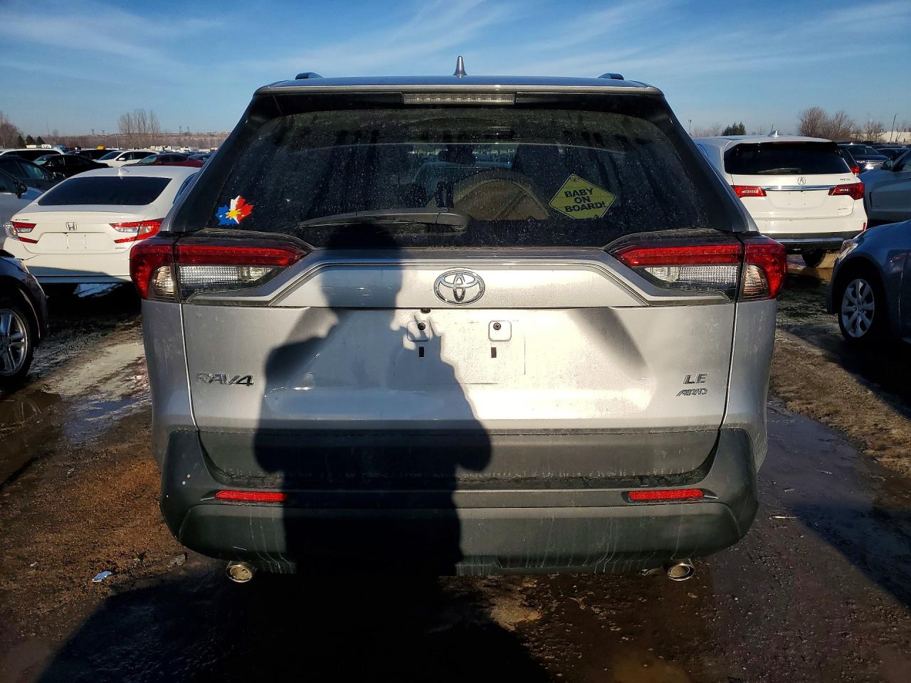 2021 TOYOTA RAV4 LE photo 6