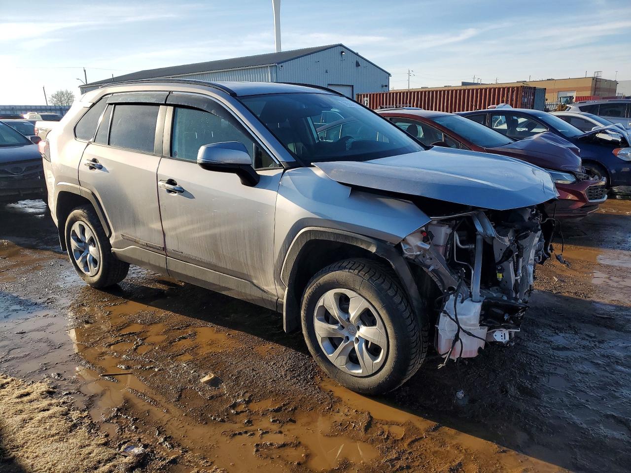2021 TOYOTA RAV4 LE photo 4