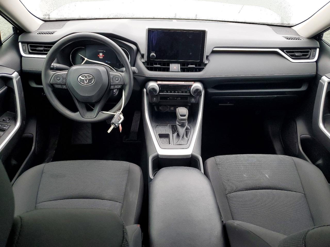 2025 TOYOTA RAV4 LE photo 22