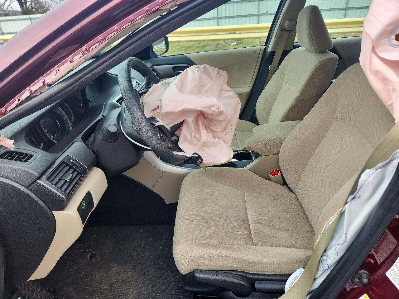 2013 HONDA ACCORD LX photo 13