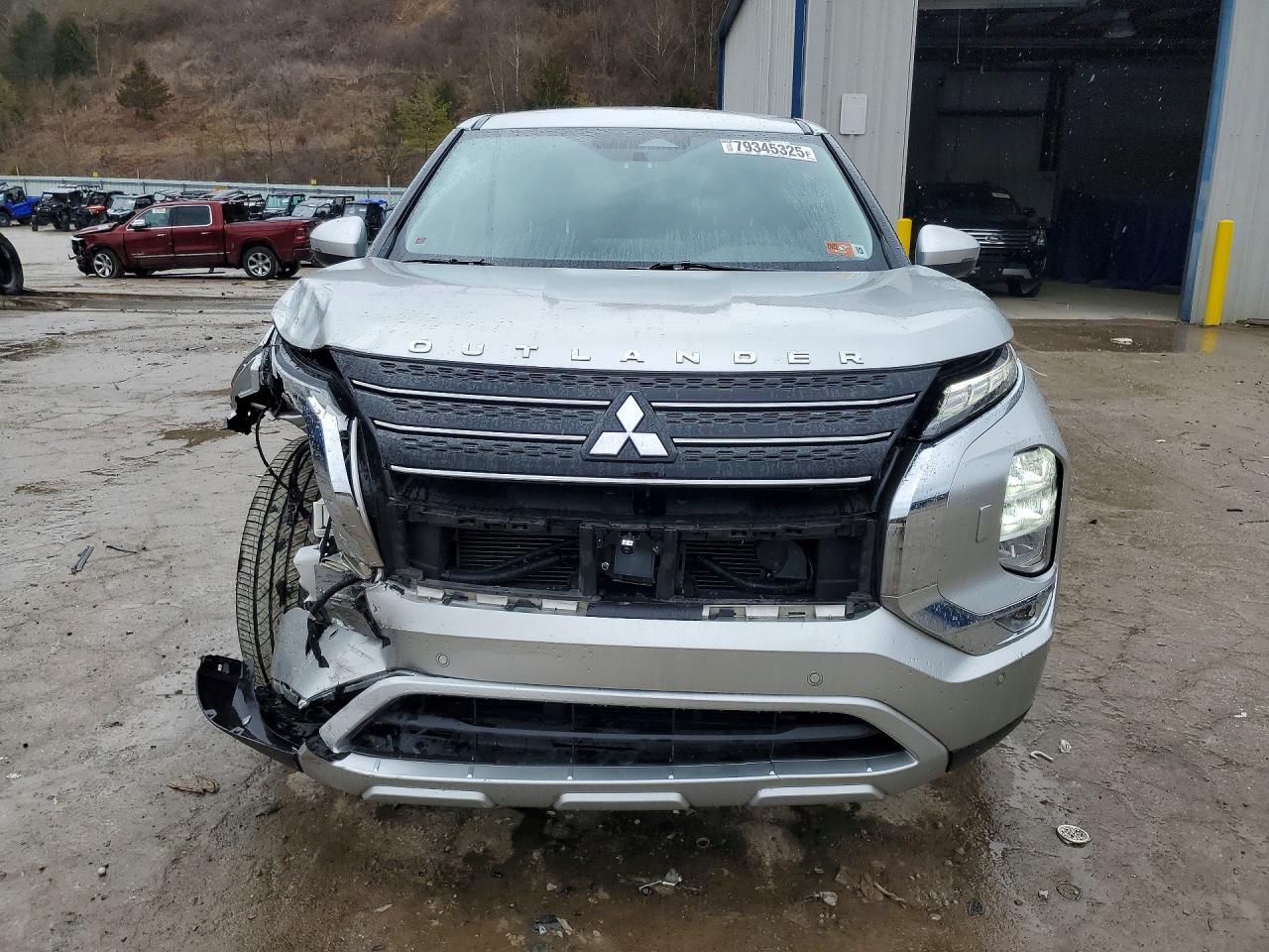 2024 MITSUBISHI OUTLANDER SE photo 13