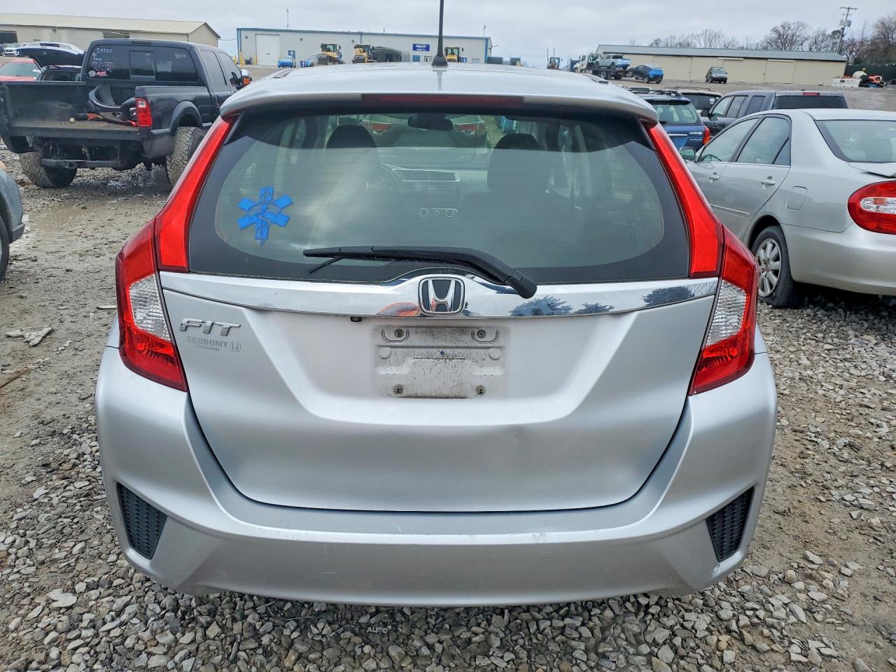 2016 HONDA FIT EX photo 11