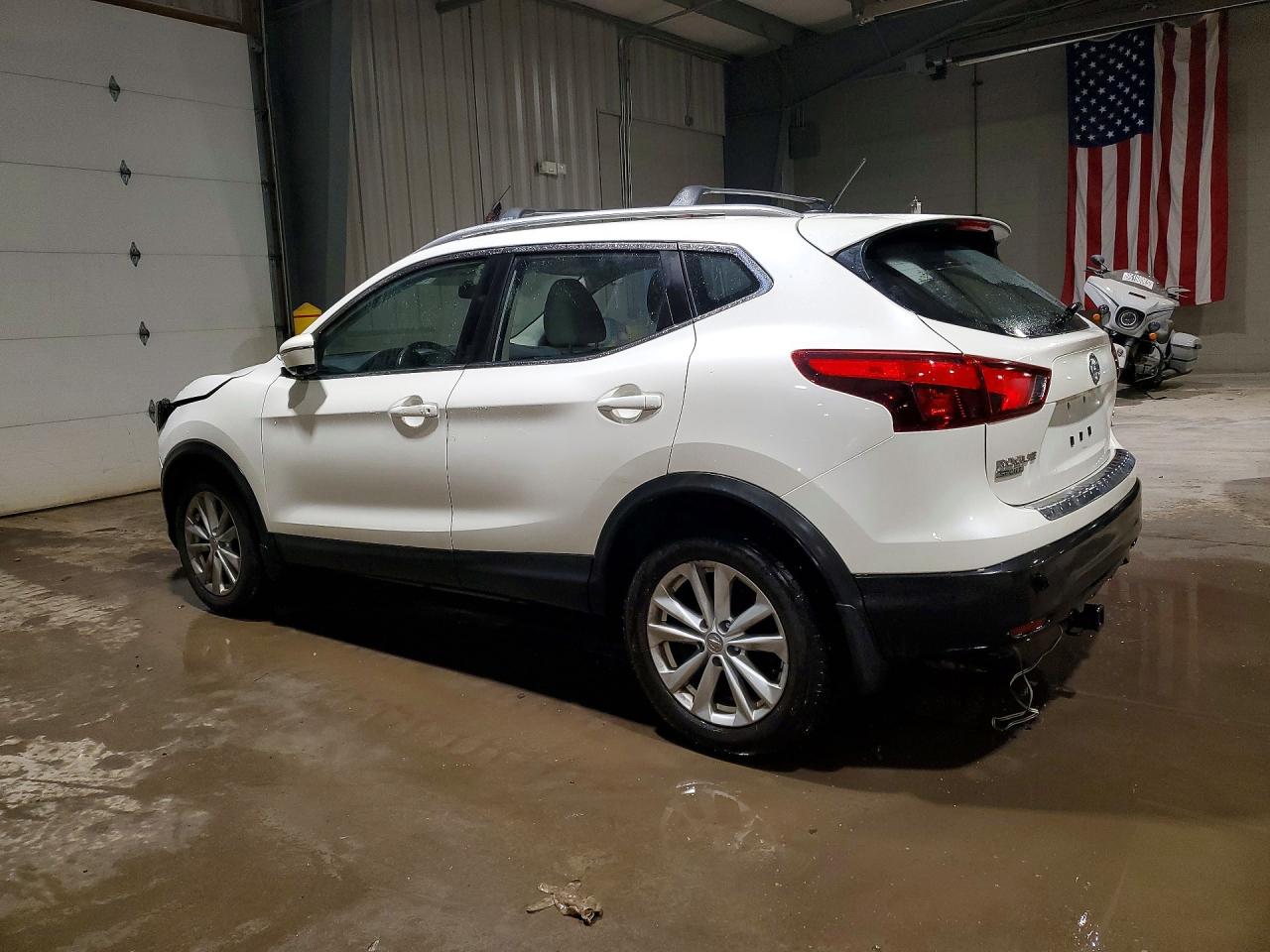 2018 NISSAN ROGUE SPORT SV photo 2