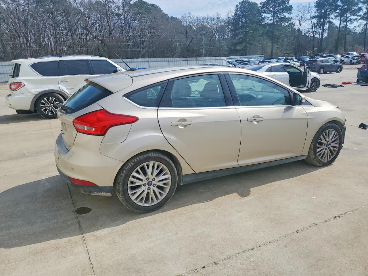 2018 FORD FOCUS TITANIUM photo 3