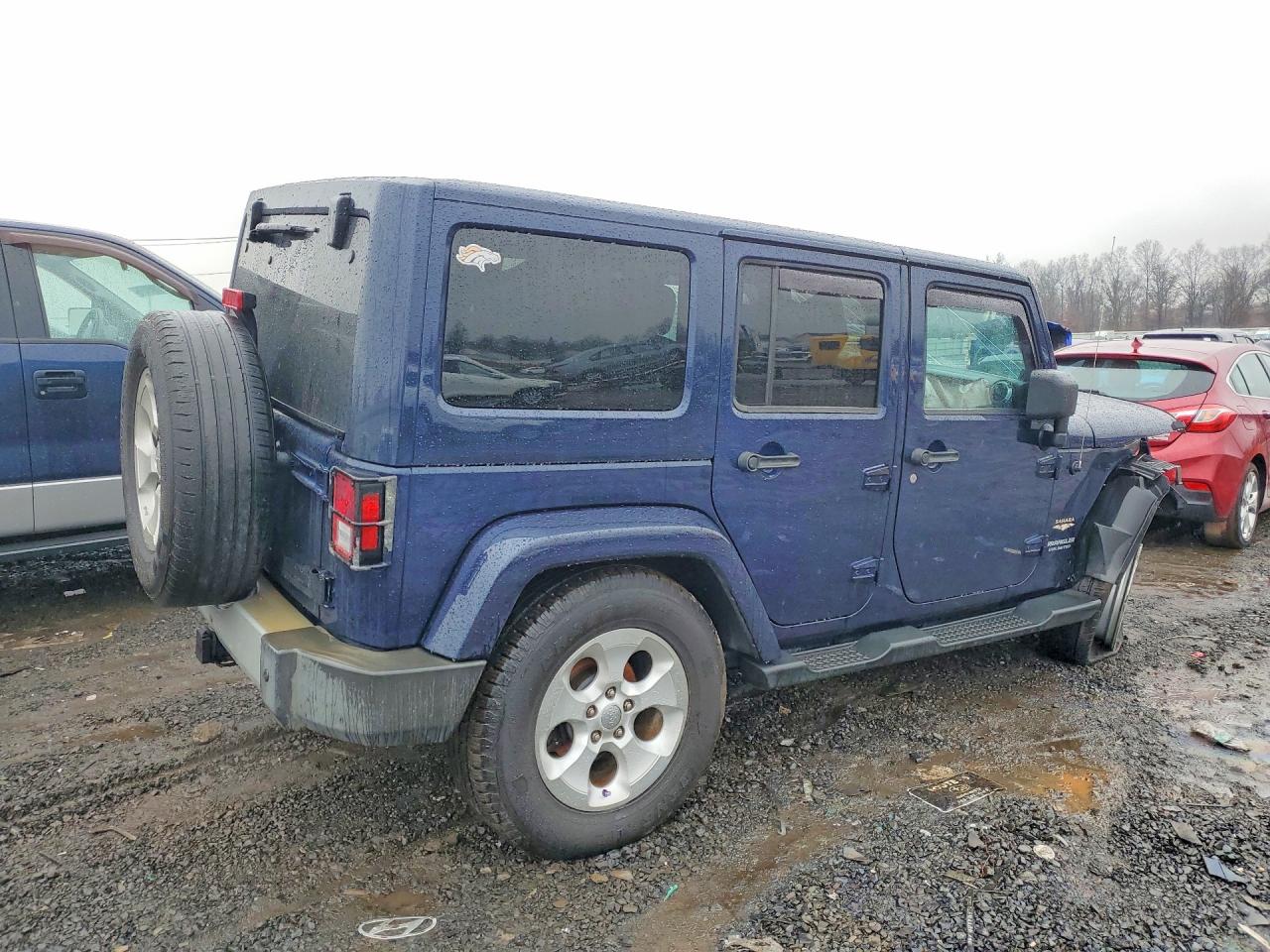 2013 JEEP WRANGLER UNLIMITED SAHARA photo 5