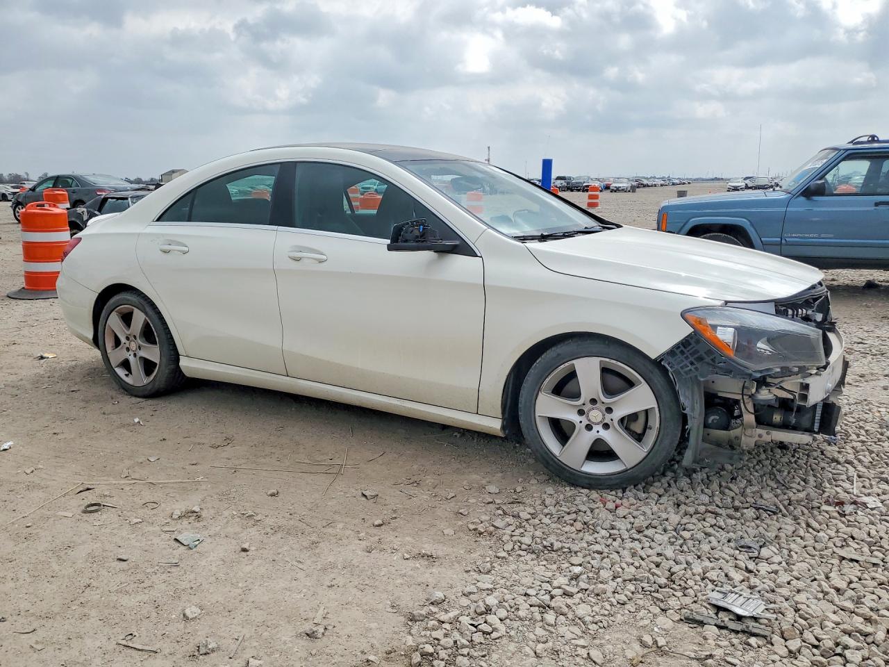 2016 MERCEDES-BENZ CLA 250 4MATIC photo 7