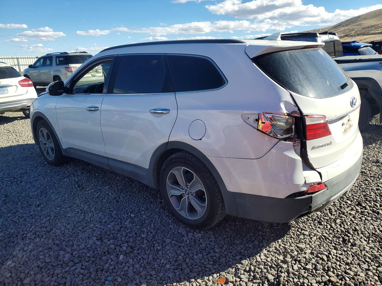 2016 HYUNDAI SANTA FE SE photo 3