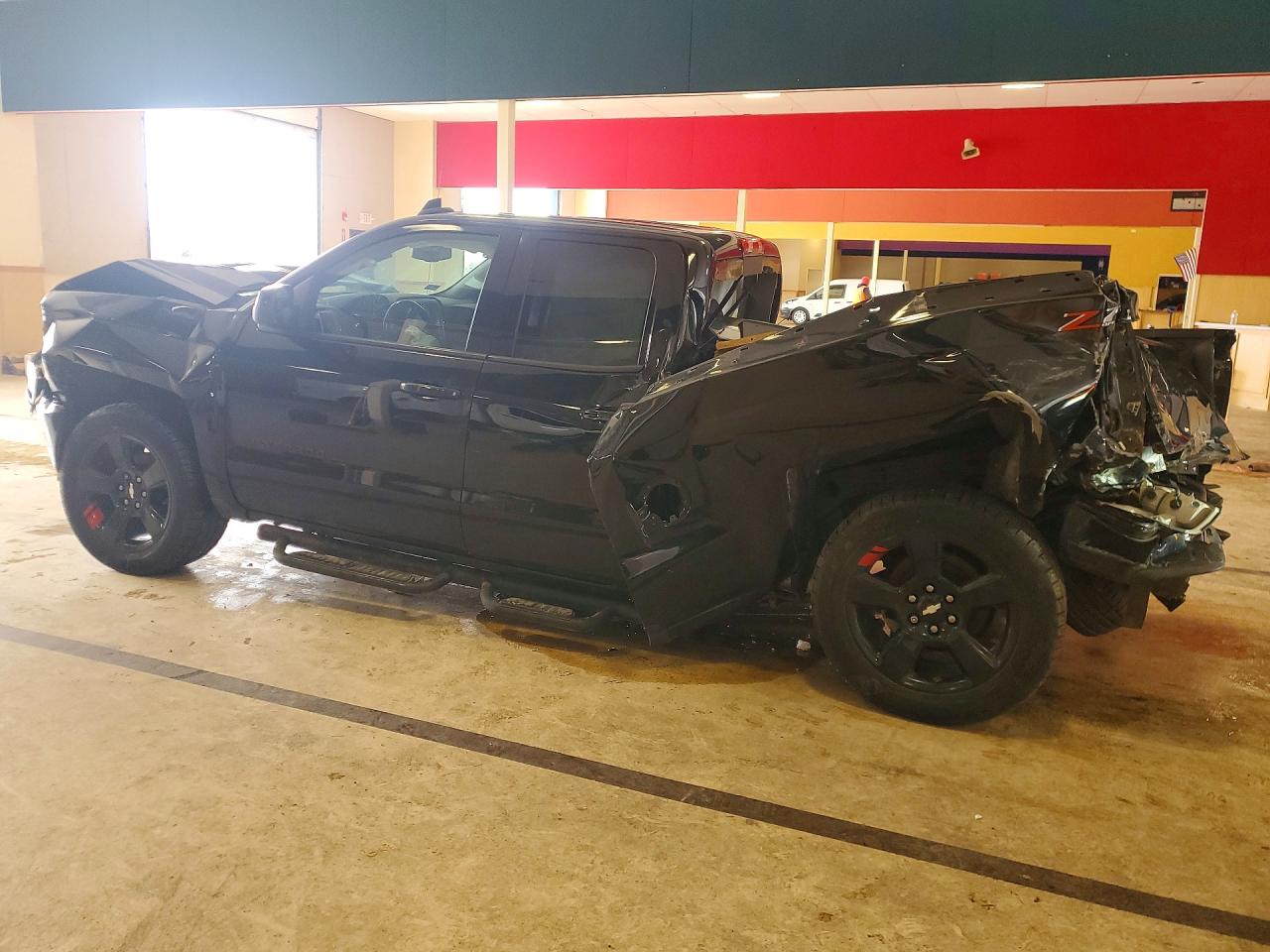 2018 CHEVROLET SILVERADO K1500 LT photo 3