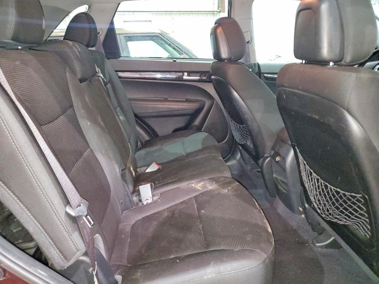 2014 KIA SORENTO LX photo 21