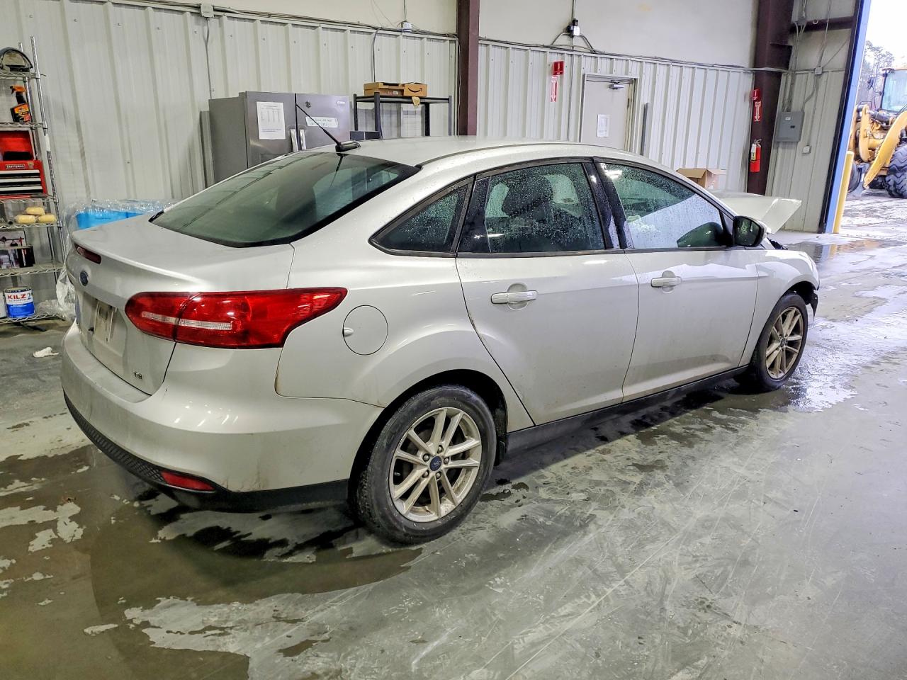 2017 FORD FOCUS SE photo 3