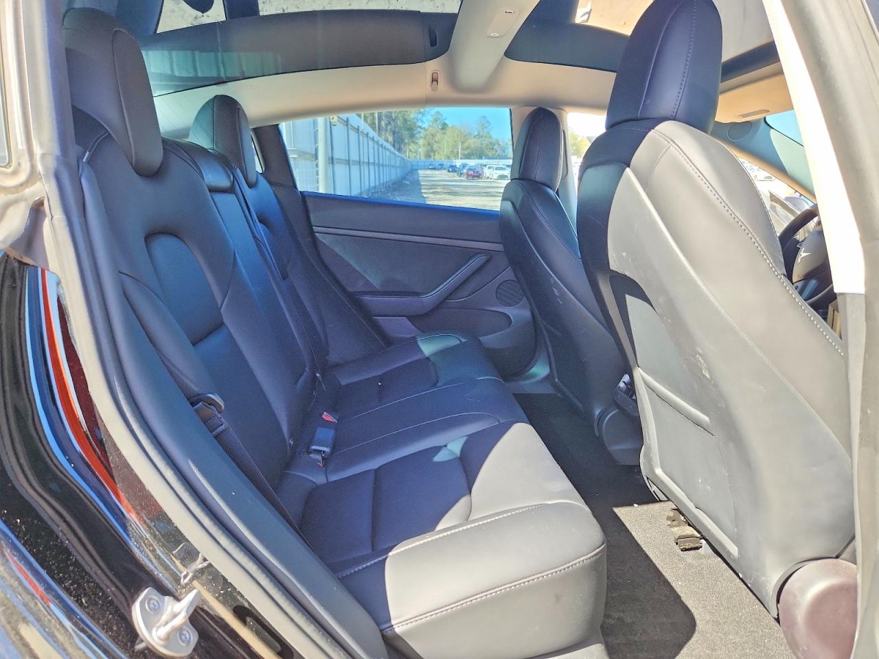 2022 TESLA MODEL 3 photo 10