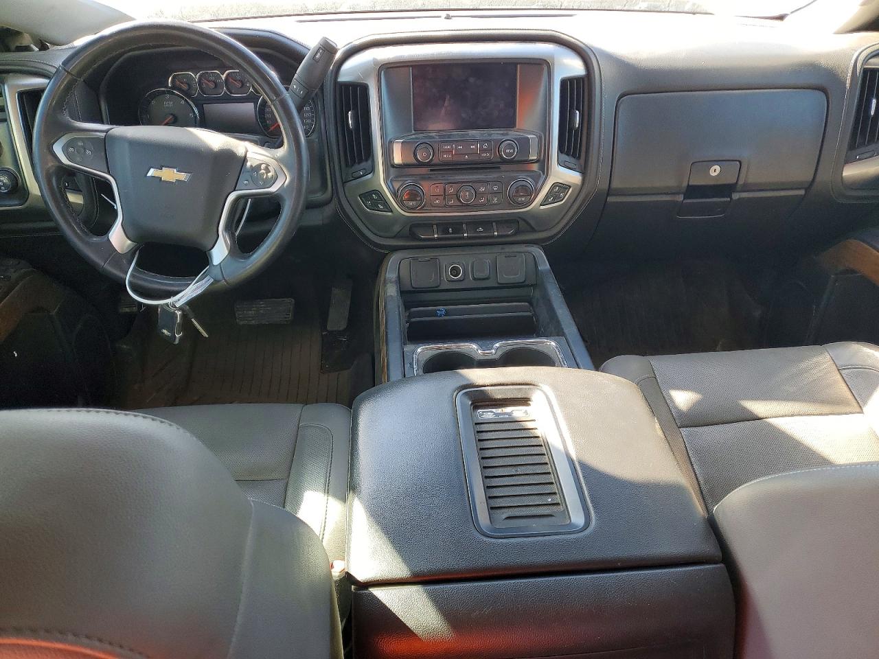 2017 CHEVROLET SILVERADO K1500 LTZ photo 8