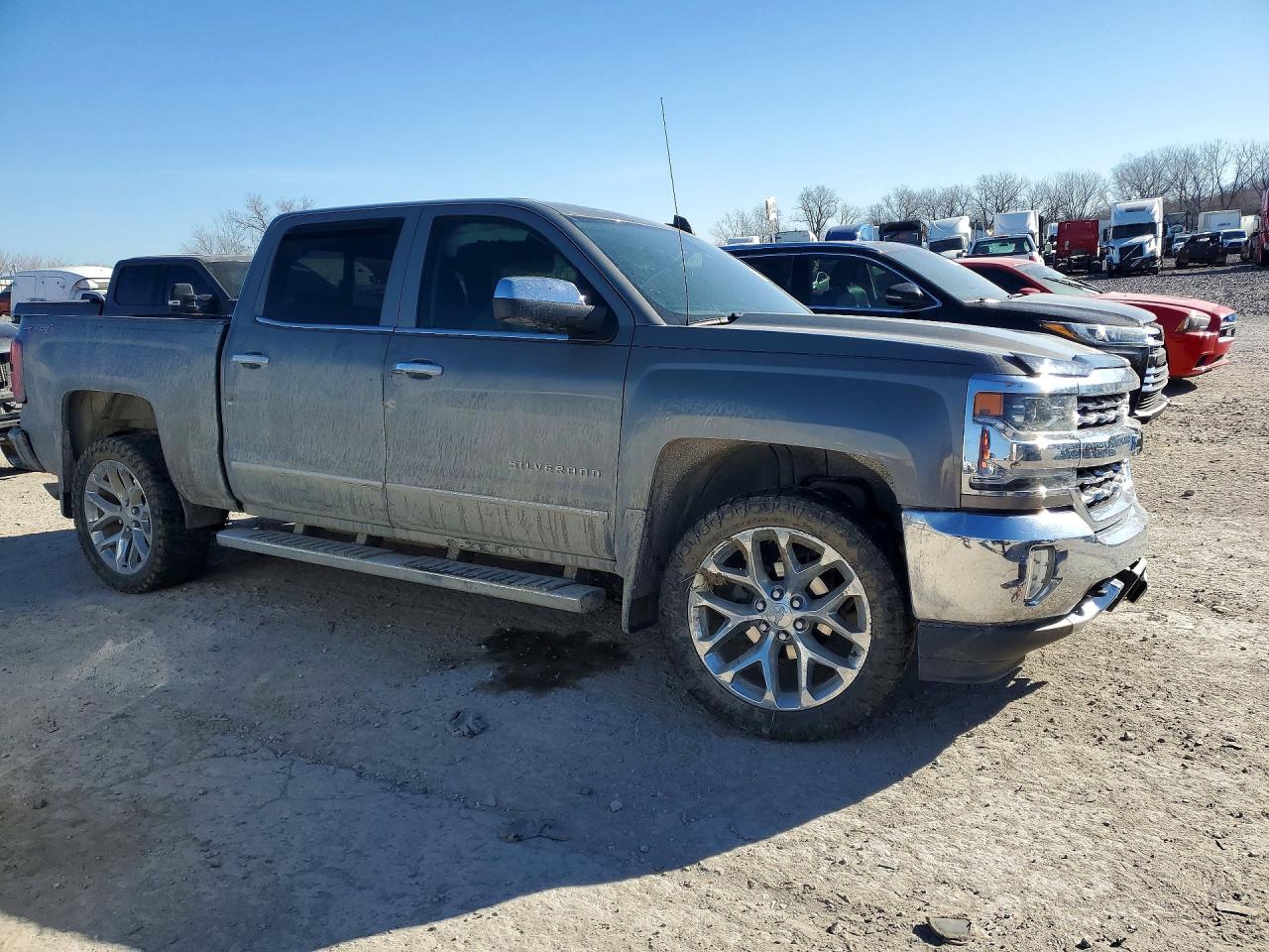 2017 CHEVROLET SILVERADO K1500 LTZ photo 4