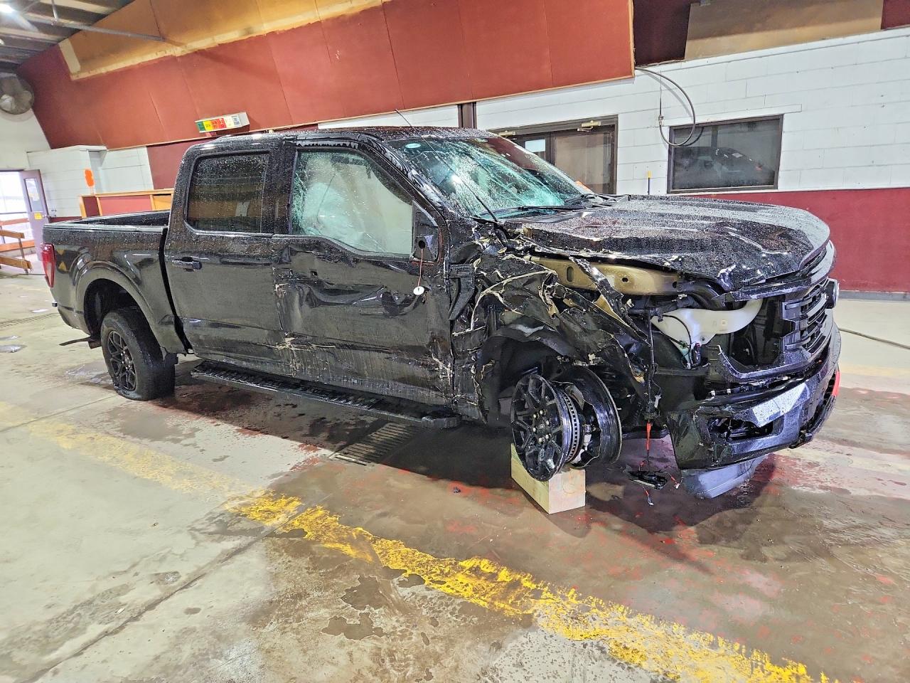 2024 FORD F150 XLT photo 4