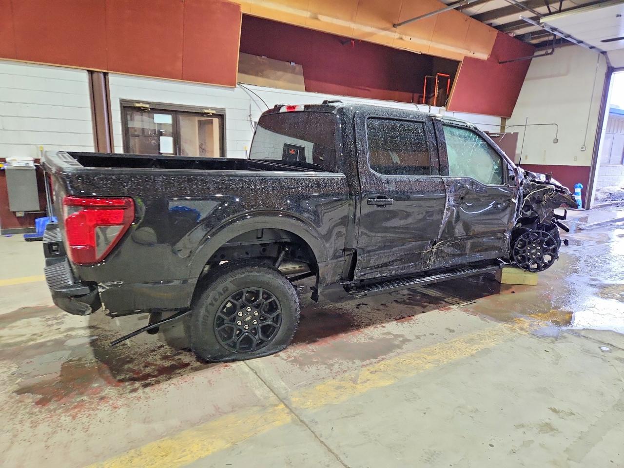 2024 FORD F150 XLT photo 3