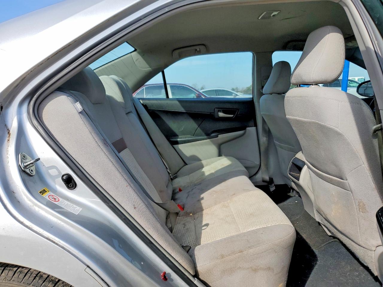 2012 TOYOTA CAMRY LE photo 28