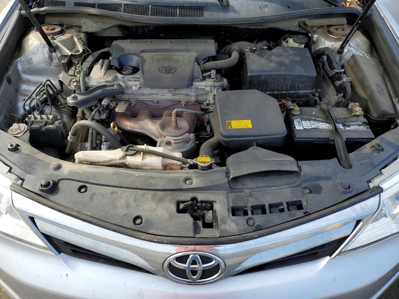 2012 TOYOTA CAMRY LE photo 31