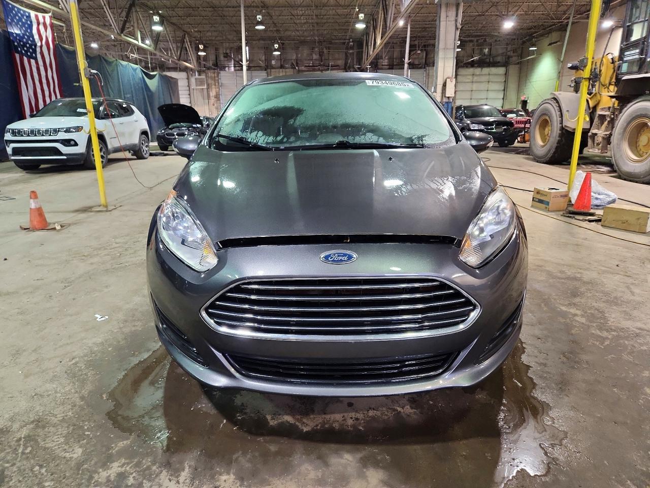 2018 FORD FIESTA SE photo 5