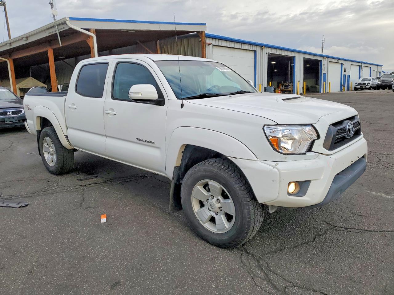 2013 TOYOTA TACOMA PRERUNNER V6 photo 4