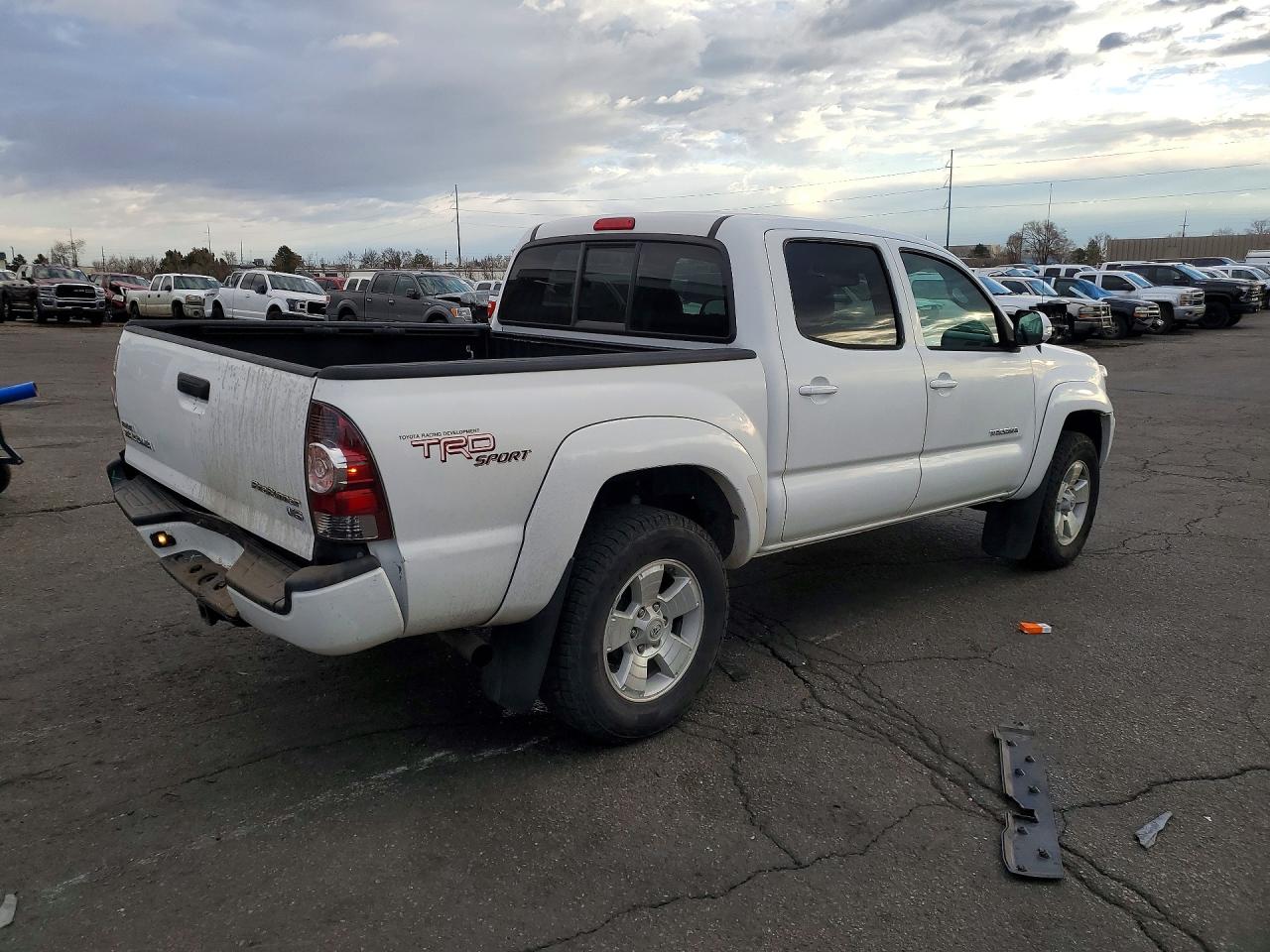 2013 TOYOTA TACOMA PRERUNNER V6 photo 3