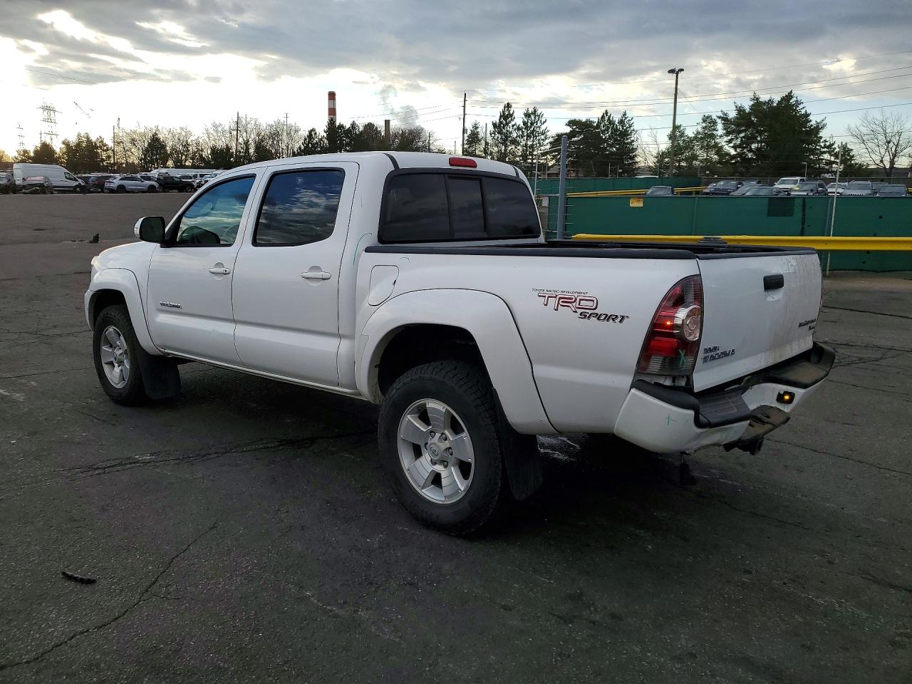 2013 TOYOTA TACOMA PRERUNNER V6 photo 2