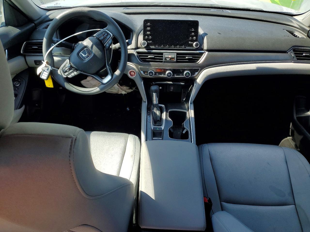 2020 HONDA ACCORD LX photo 22