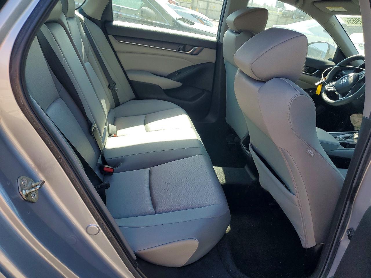 2020 HONDA ACCORD LX photo 28