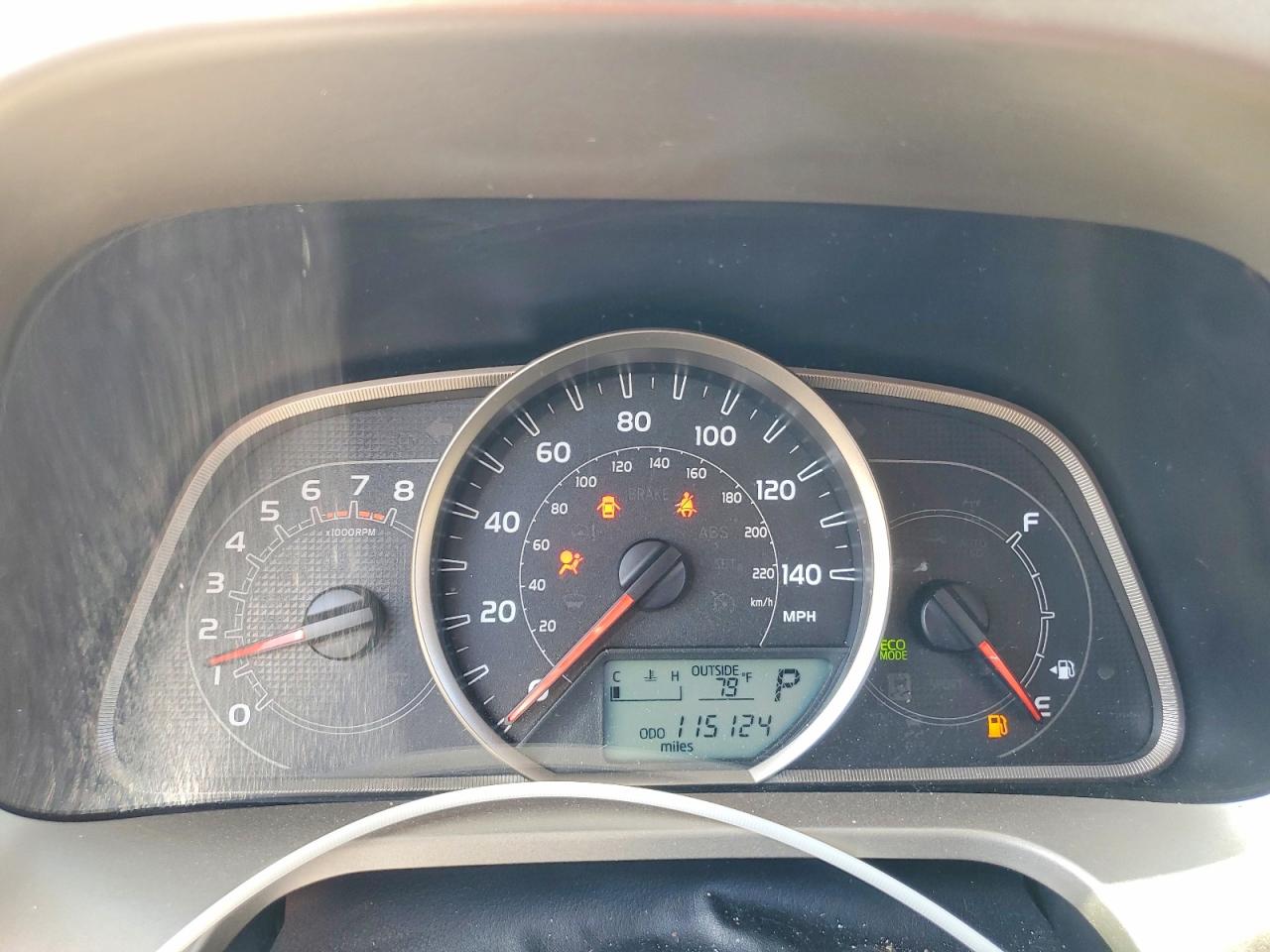2013 TOYOTA RAV4 XLE photo 25