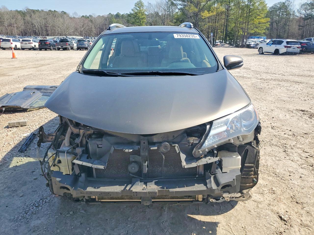 2013 TOYOTA RAV4 XLE photo 13