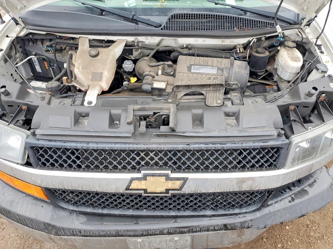 2020 CHEVROLET EXPRESS G3500 LT photo 23