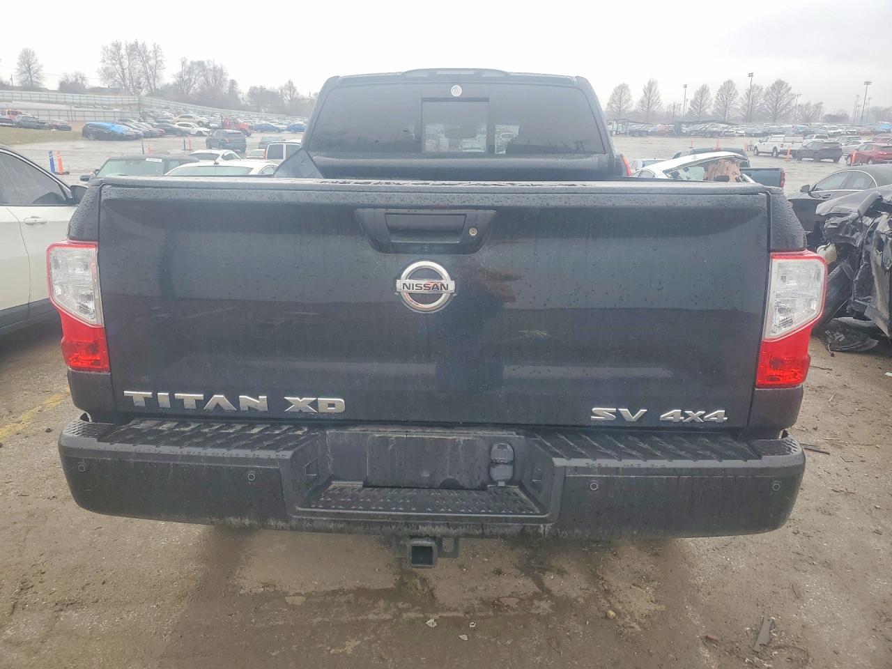 2019 NISSAN TITAN XD SV photo 16