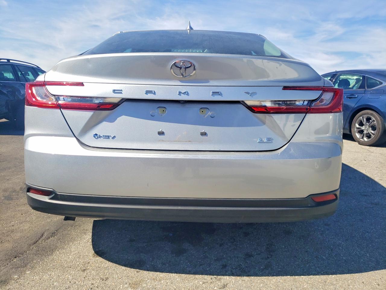 2025 TOYOTA CAMRY LE photo 6