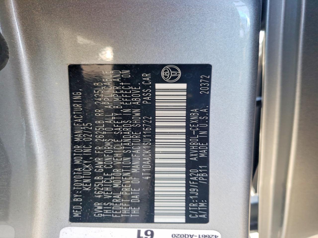 2025 TOYOTA CAMRY LE photo 13