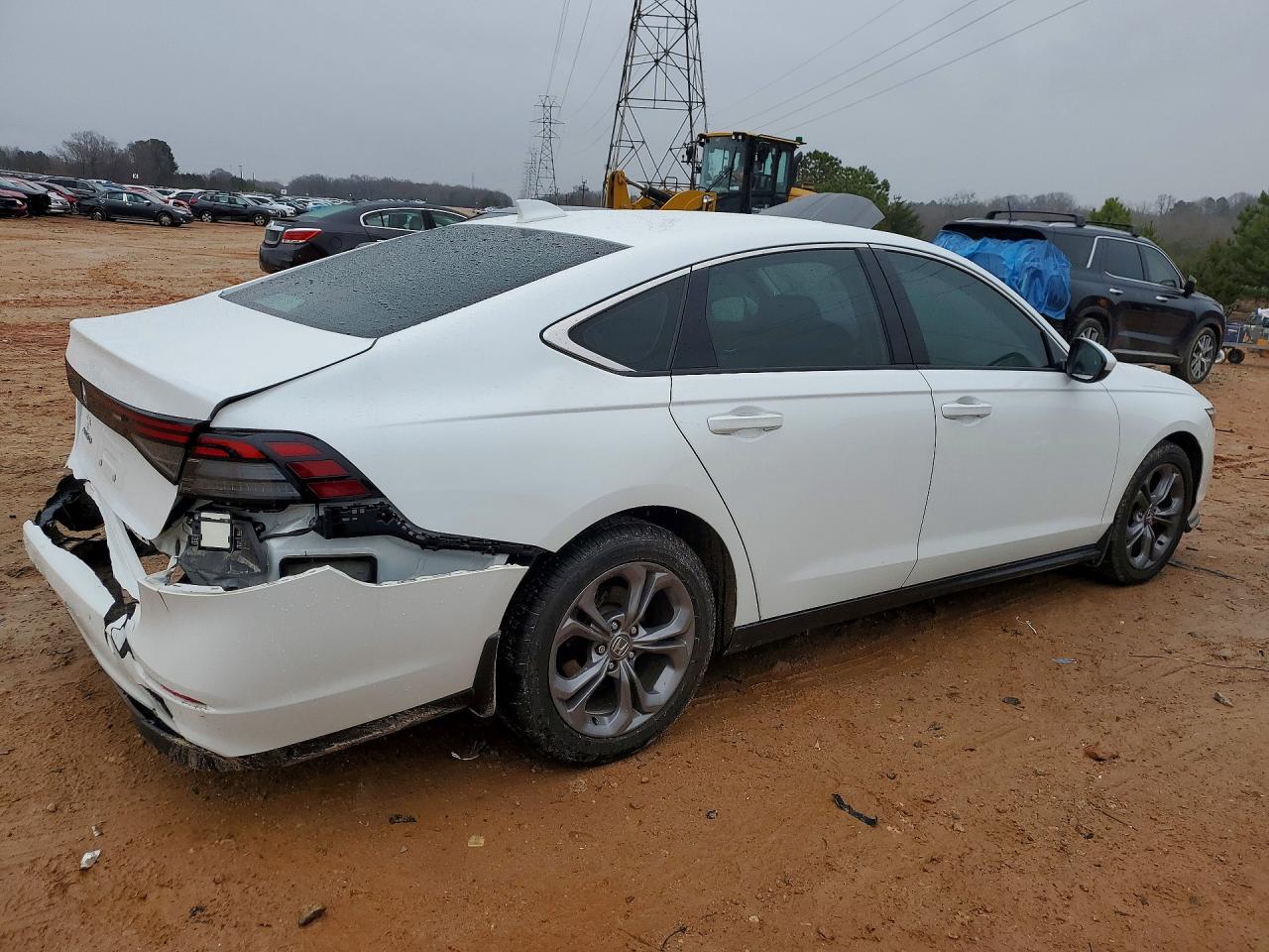 2024 HONDA ACCORD EX photo 5