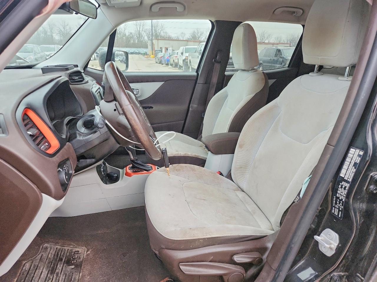 2015 JEEP RENEGADE LATITUDE photo 13