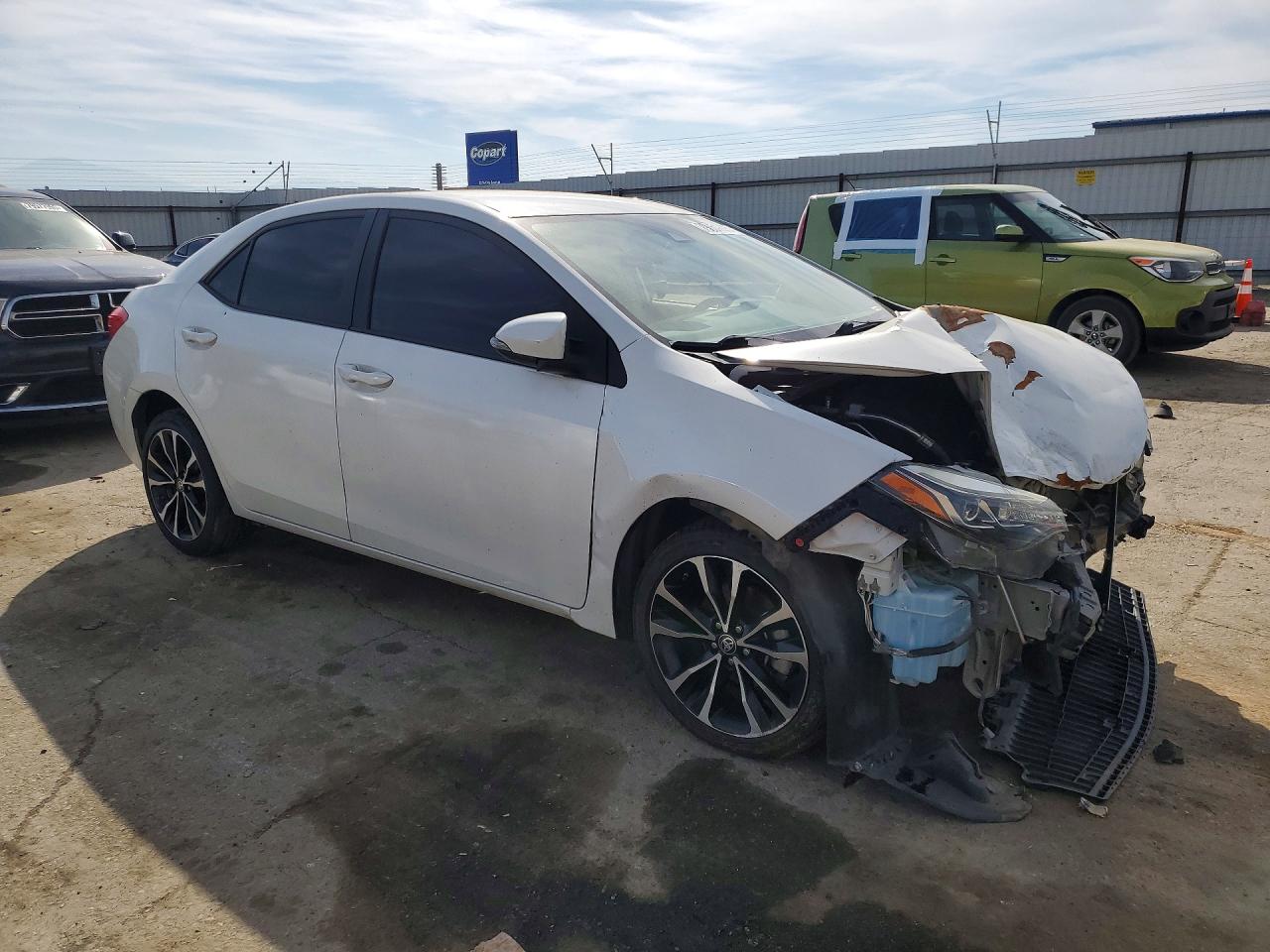 2018 TOYOTA COROLLA SE photo 4