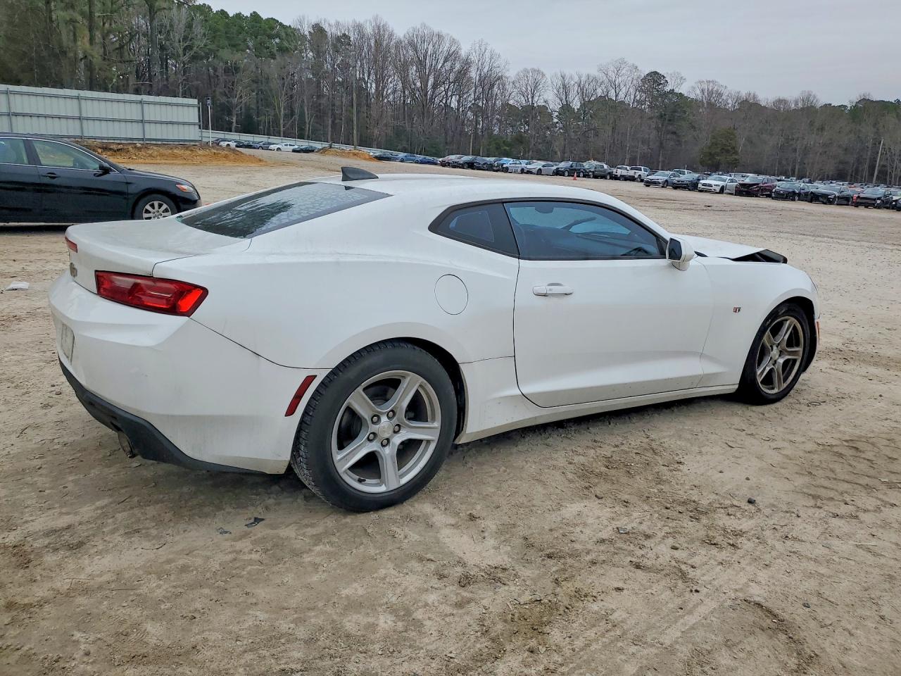 2017 CHEVROLET CAMARO LT photo 3